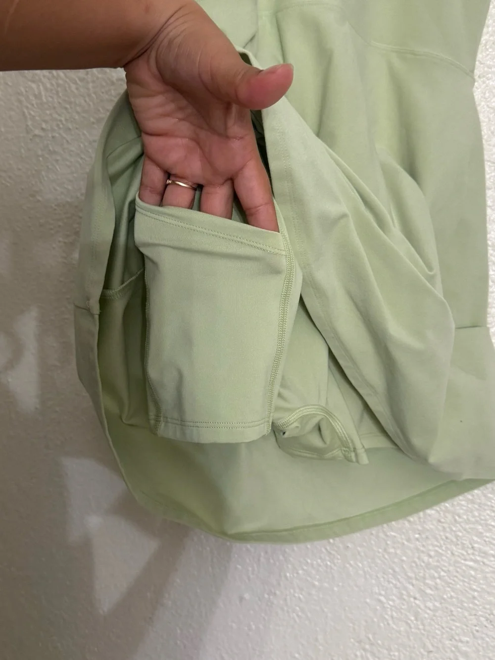 ALO YOGA COURTSIDE TENNIS DRESS IN ICED GREEN TEA SIZE SMALL